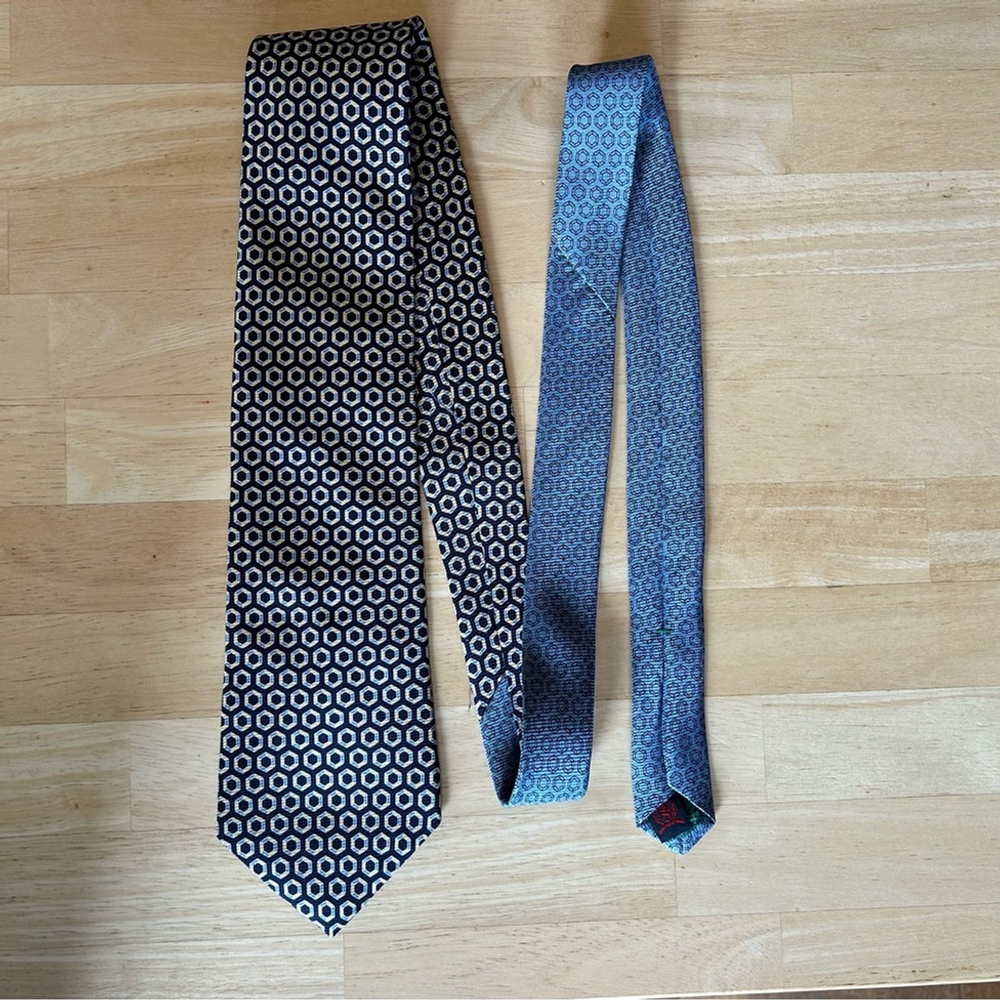 Tommy Hilfiger 100% Silk Tie